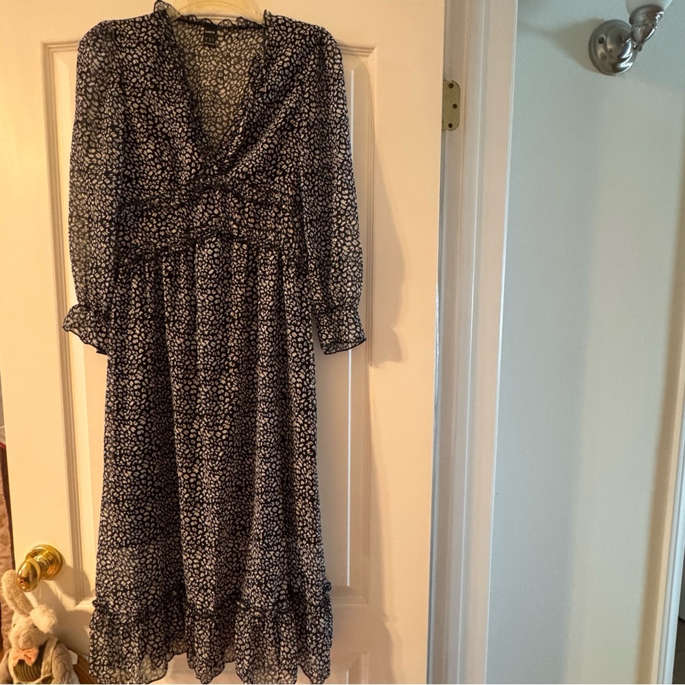 SHEIN Black and White Floral Long Sleeve Midi Dress
